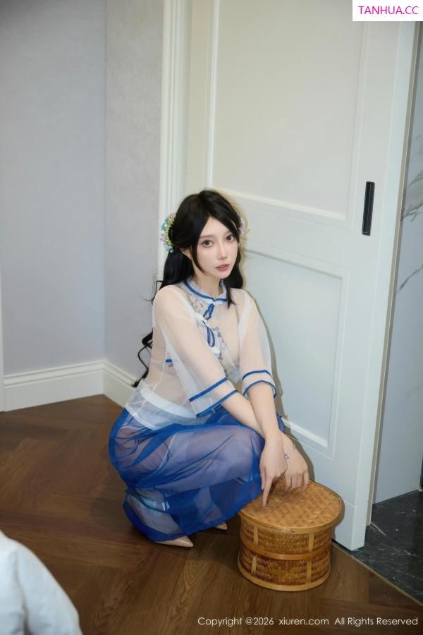 玥儿玥  [XiuRen]高清写真图 2026.01.05 No.11194 玥儿玥er 性感浅色内衣第4张图片